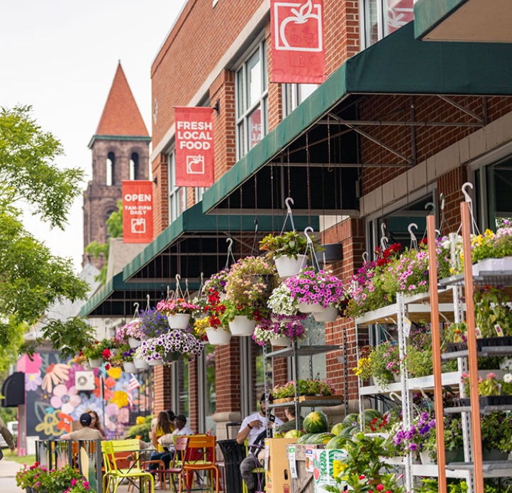 Co-op on Elmwood Avenue